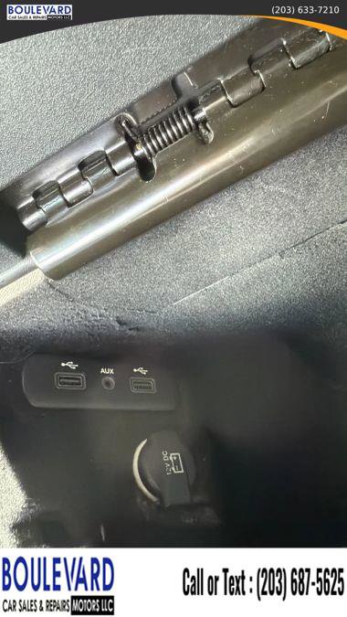 Used 2017 Dodge Challenger GT w/ GT Interior Package image 23