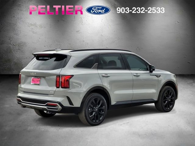 Used 2023 Kia Sorento SX image 4