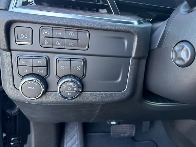 New 2026 Chevrolet Suburban Premier image 20