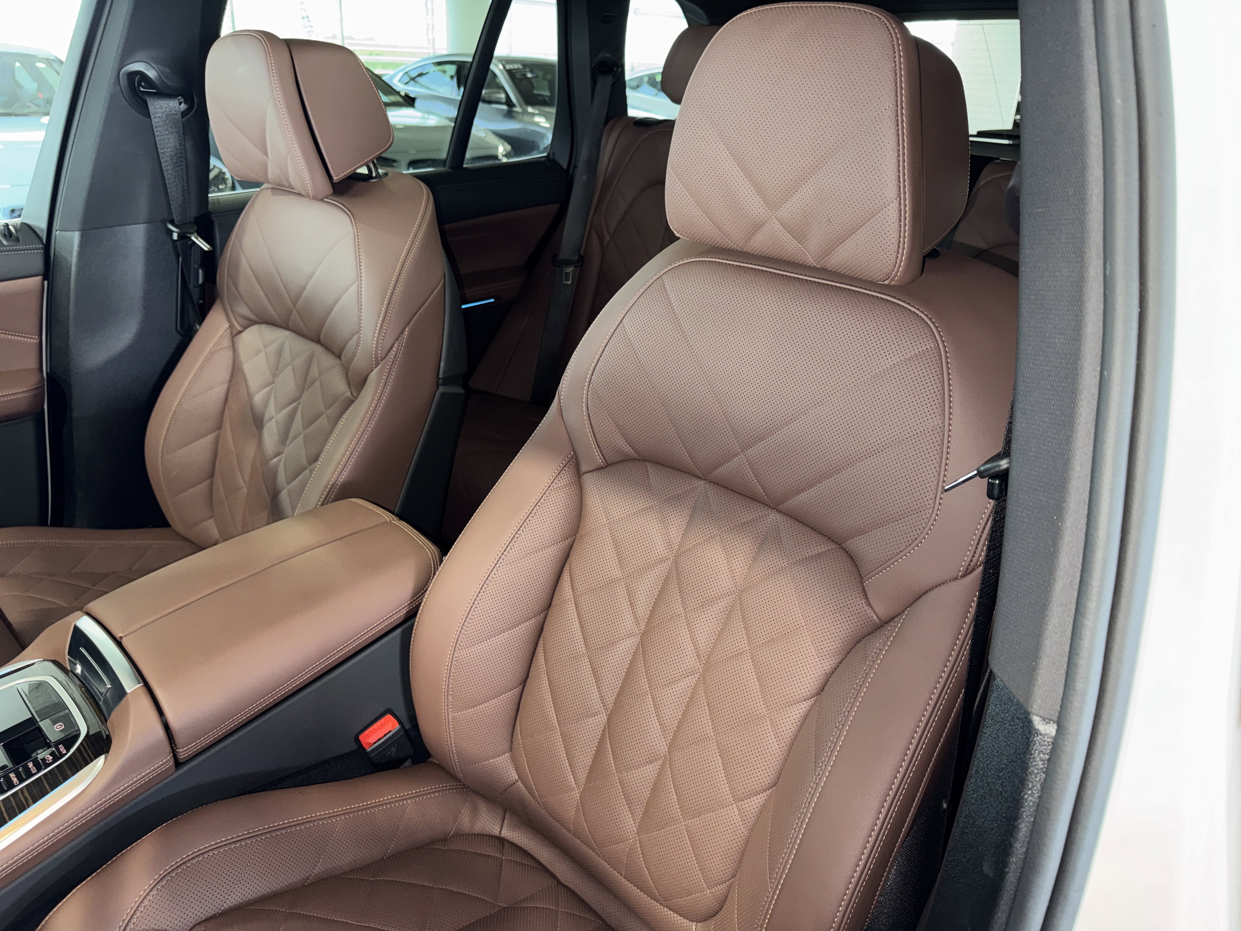 Used 2026 BMW X5 xDrive40i w/ Climate Comfort Package image 33