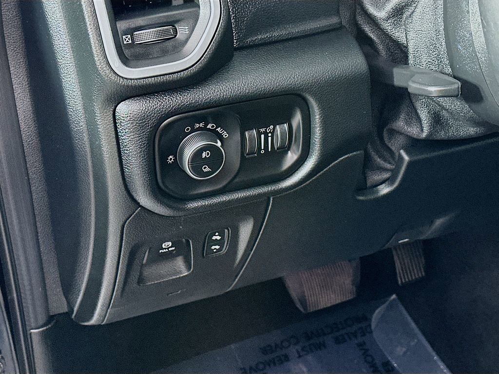 Certified 2020 RAM 1500 Laramie image 16