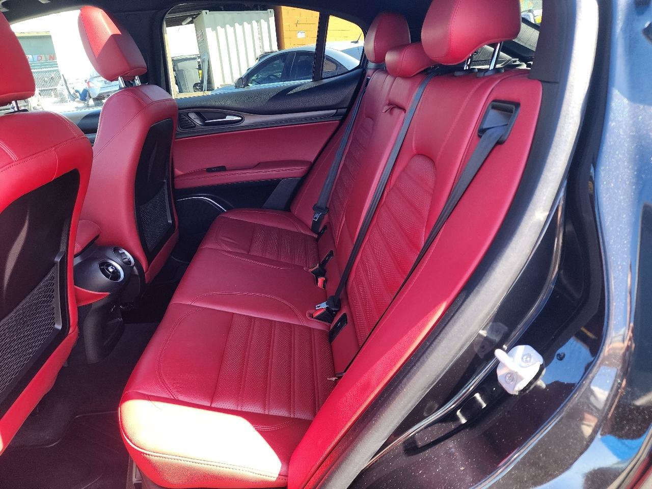 Used 2018 Alfa Romeo Stelvio Ti Sport AWD/4WD image 23