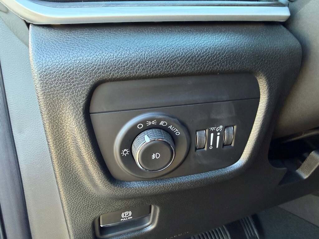 New 2026 Jeep Grand Cherokee Limited image 30