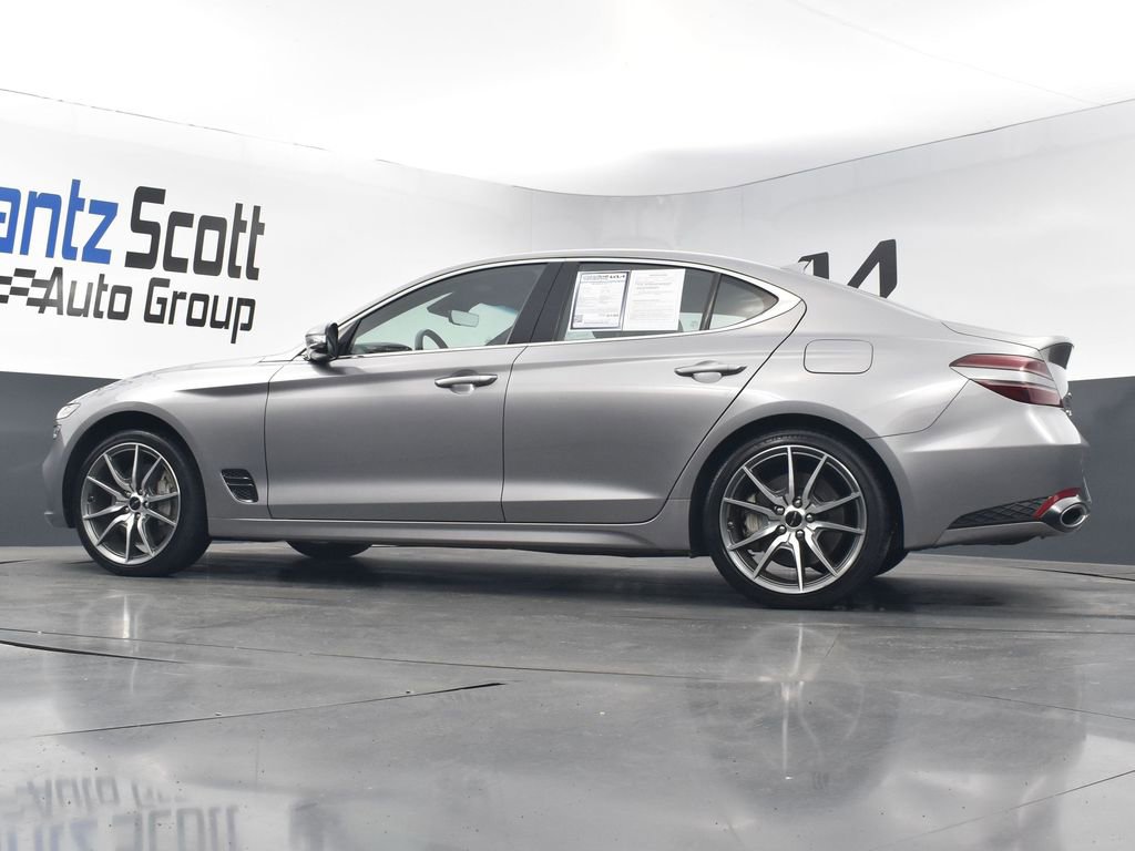 Used 2025 Genesis G70 2.5T image 19