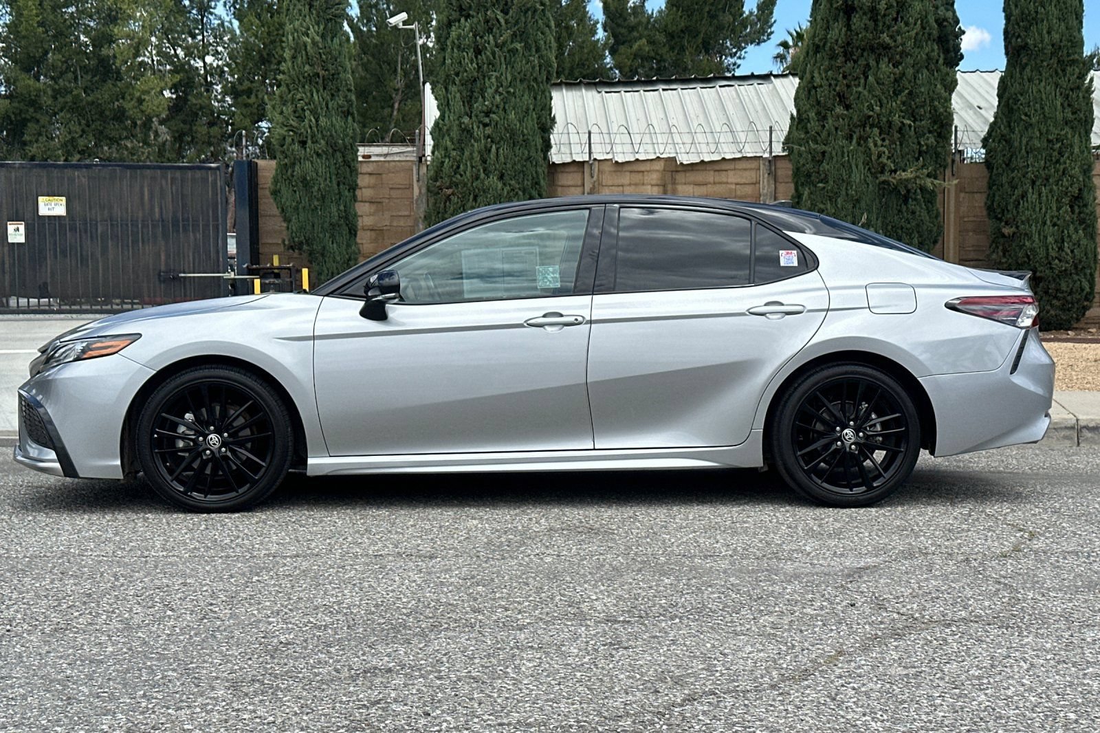 Used 2024 Toyota Camry XSE FWD image 7