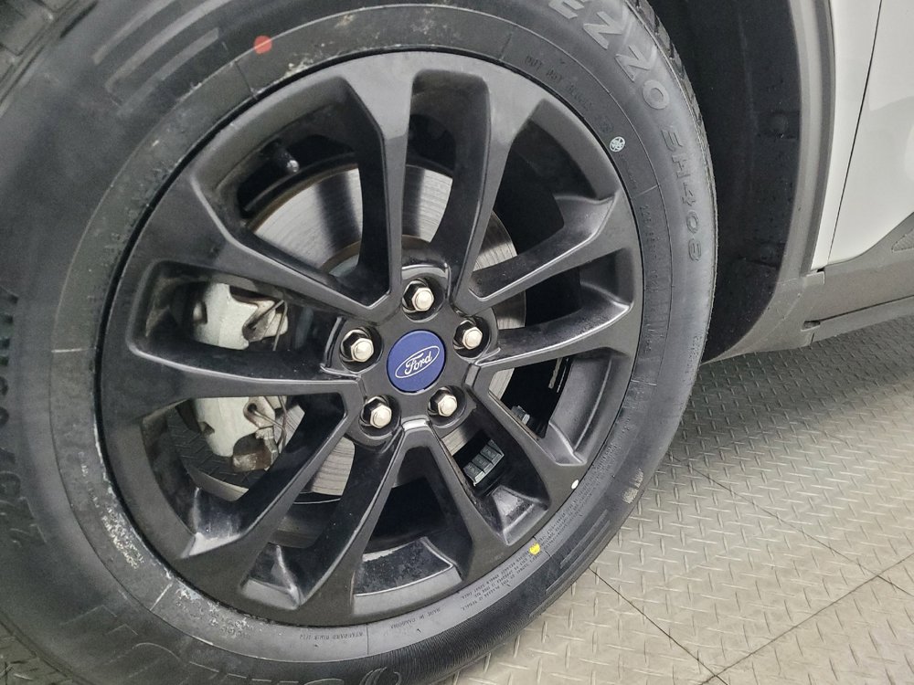 Used 2020 Ford Escape SE Sport image 31