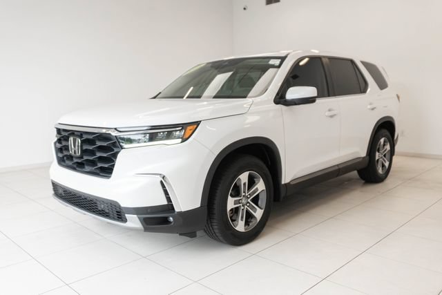 Used 2025 Honda Pilot EX-L image 6