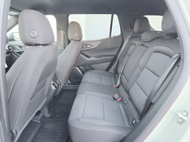New 2026 Chevrolet Equinox LT AWD/4WD image 9