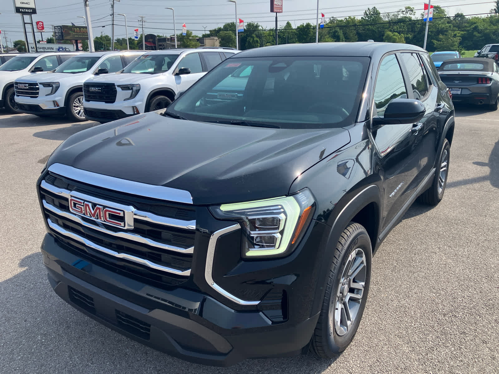 New 2027 GMC Terrain Elevation w/ LPO, Floor Liner Package AWD/4WD image 3