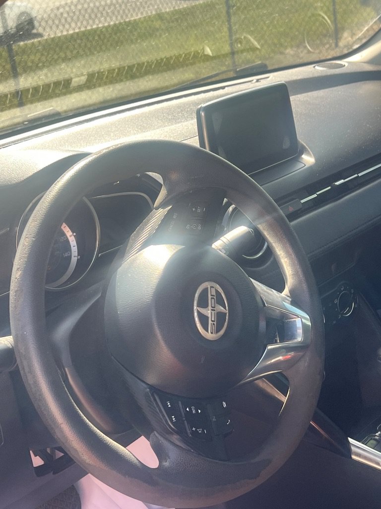 Used 2018 Toyota Yaris iA FWD image 11
