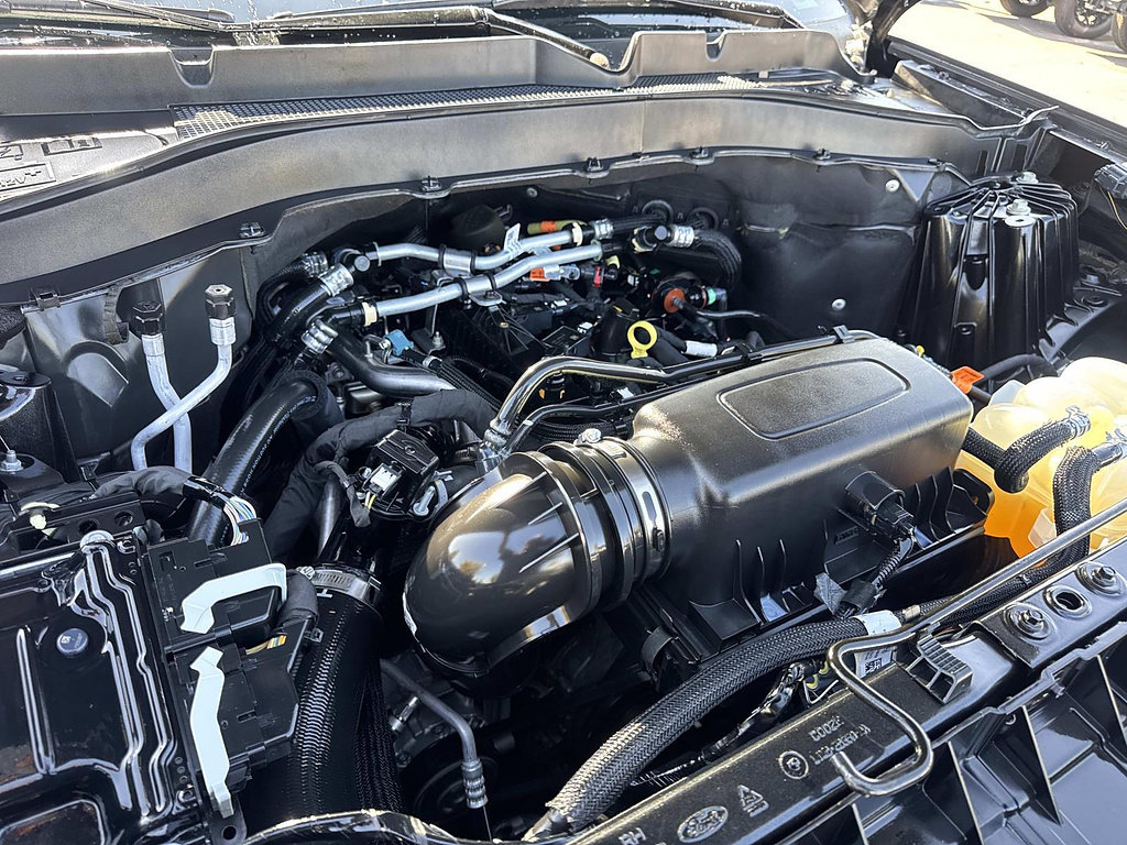 Certified 2023 Ford Explorer XLT RWD image 39