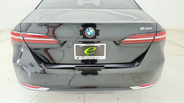 Used 2026 BMW 530i RWD image 11