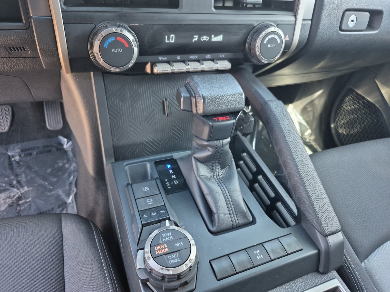 Used 2024 Toyota Tacoma TRD Off-Road AWD/4WD image 12