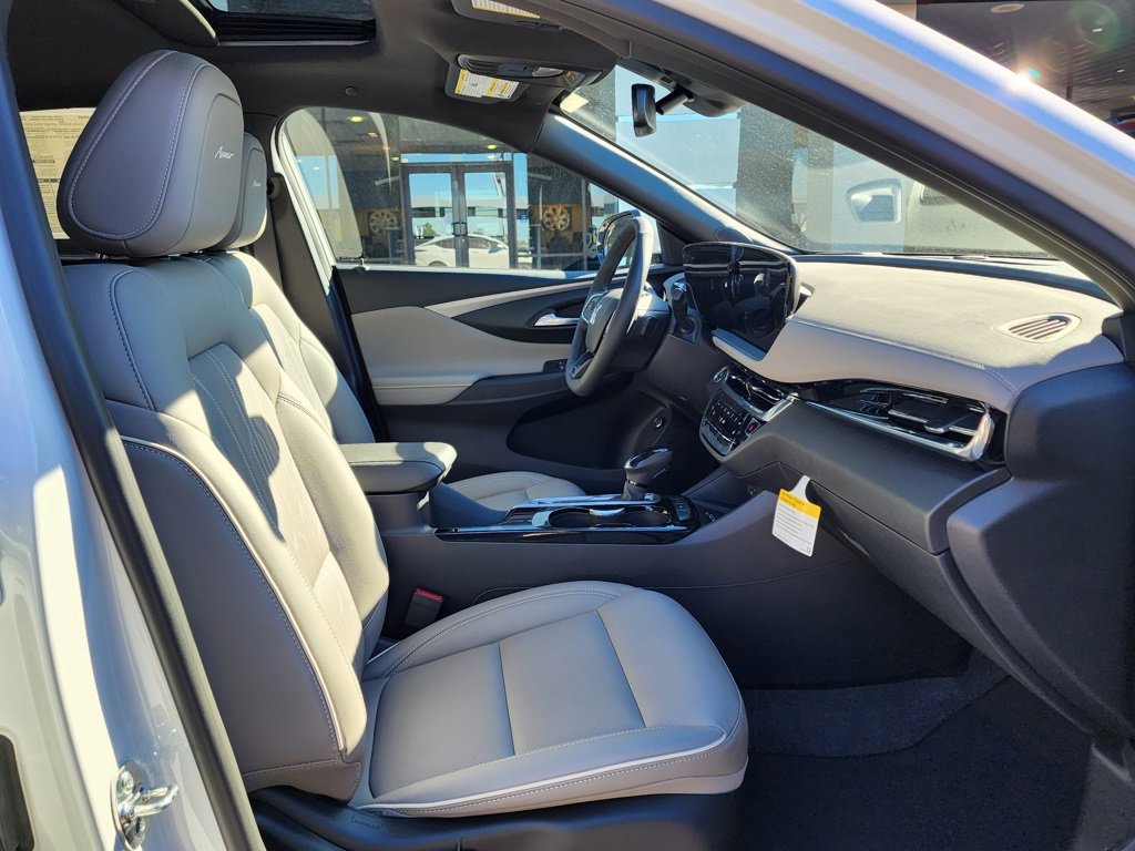 New 2026 Buick Envista Avenir image 37
