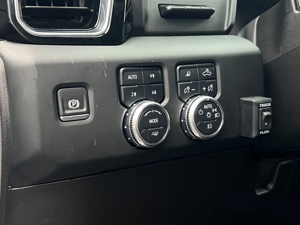 Used 2024 GMC Sierra 2500 Denali w/ Denali Reserve Package image 32