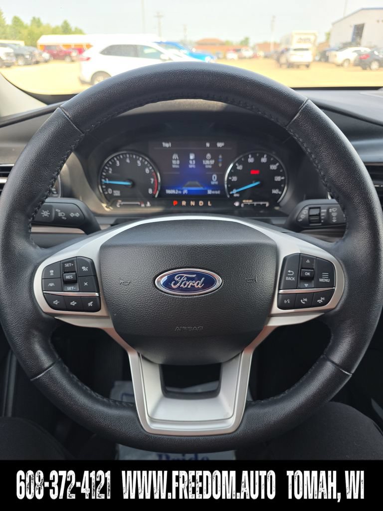 Used 2023 Ford Explorer Limited AWD/4WD image 15