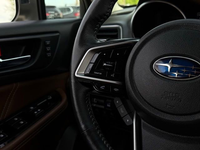 Used 2018 Subaru Outback 3.6R Touring AWD/4WD image 11