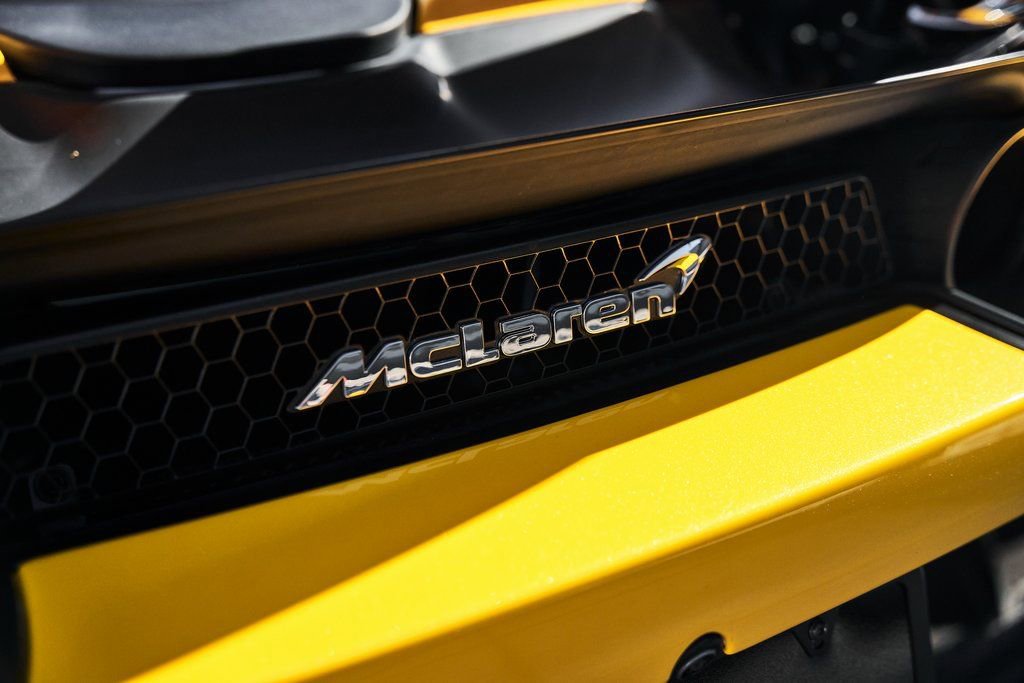Used 2019 McLaren 720S image 15