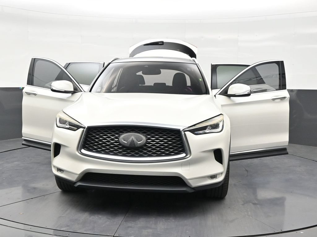 Used 2019 INFINITI QX50 Luxe w/ Navigation Package FWD image 32