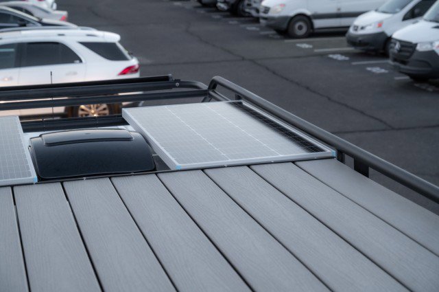 Used 2024 Mercedes-Benz Sprinter 2500 image 34