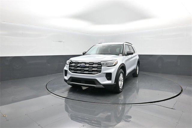 New 2026 Ford Explorer Active image 3