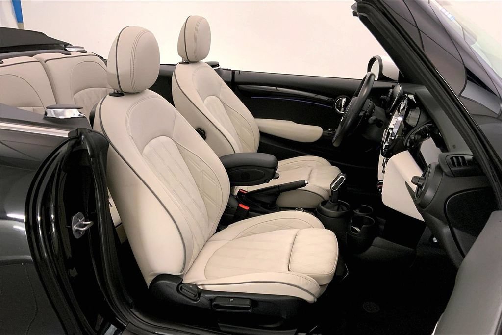 Certified 2023 MINI Cooper S w/ Signature Upholstery Package FWD image 6
