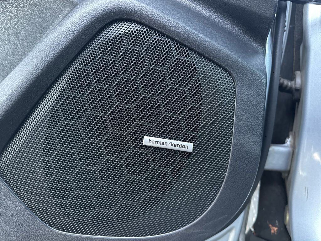 Used 2022 Subaru Ascent Touring w/ Popular Package #2A image 16