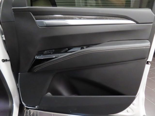 Used 2025 Cadillac Escalade ESV V w/ LPO, ONYX Package image 14