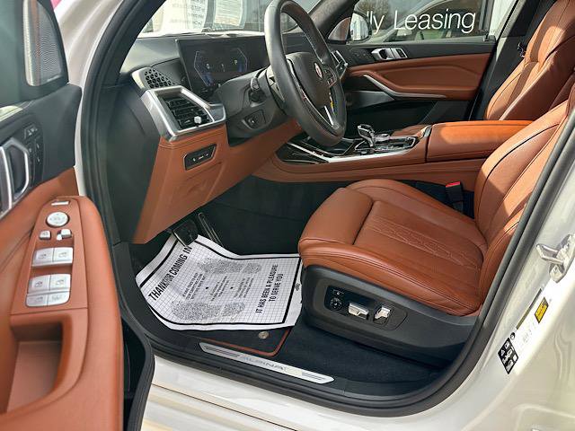 Used 2025 BMW ALPINA XB7 image 16
