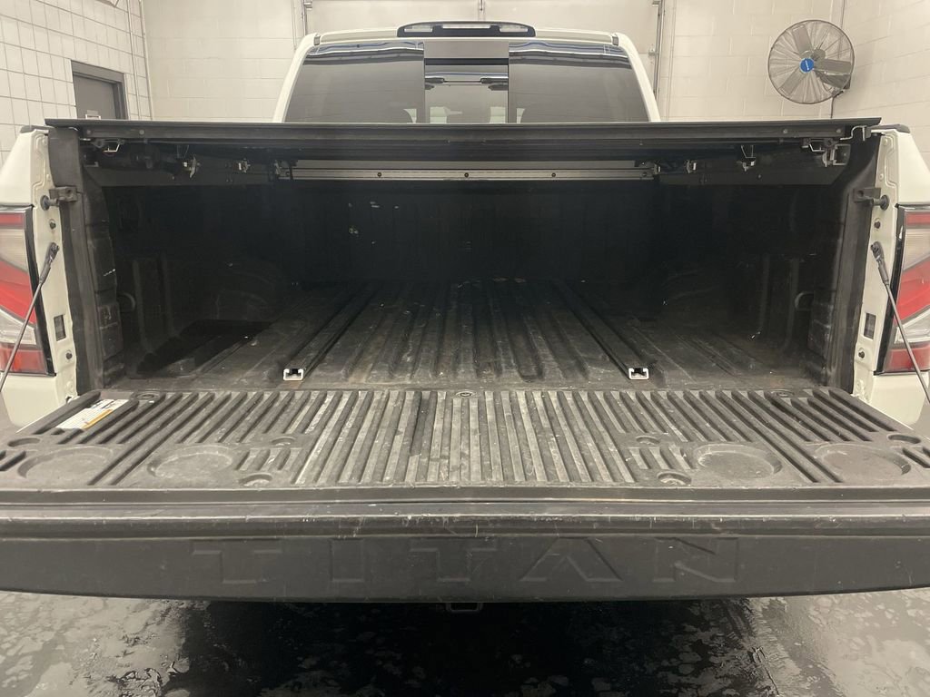 Used 2021 Nissan Titan PRO-4X w/ Pro-4x Convenience Package AWD/4WD image 20