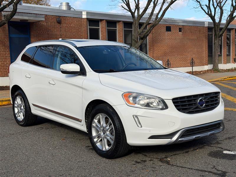 Used 2016 Volvo XC60 T5 Premier image 4