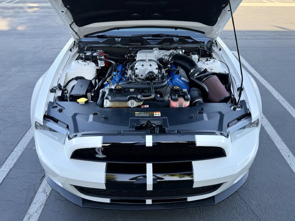 Used 2011 Ford Mustang Shelby GT500 w/ Electronics Pkg RWD image 27