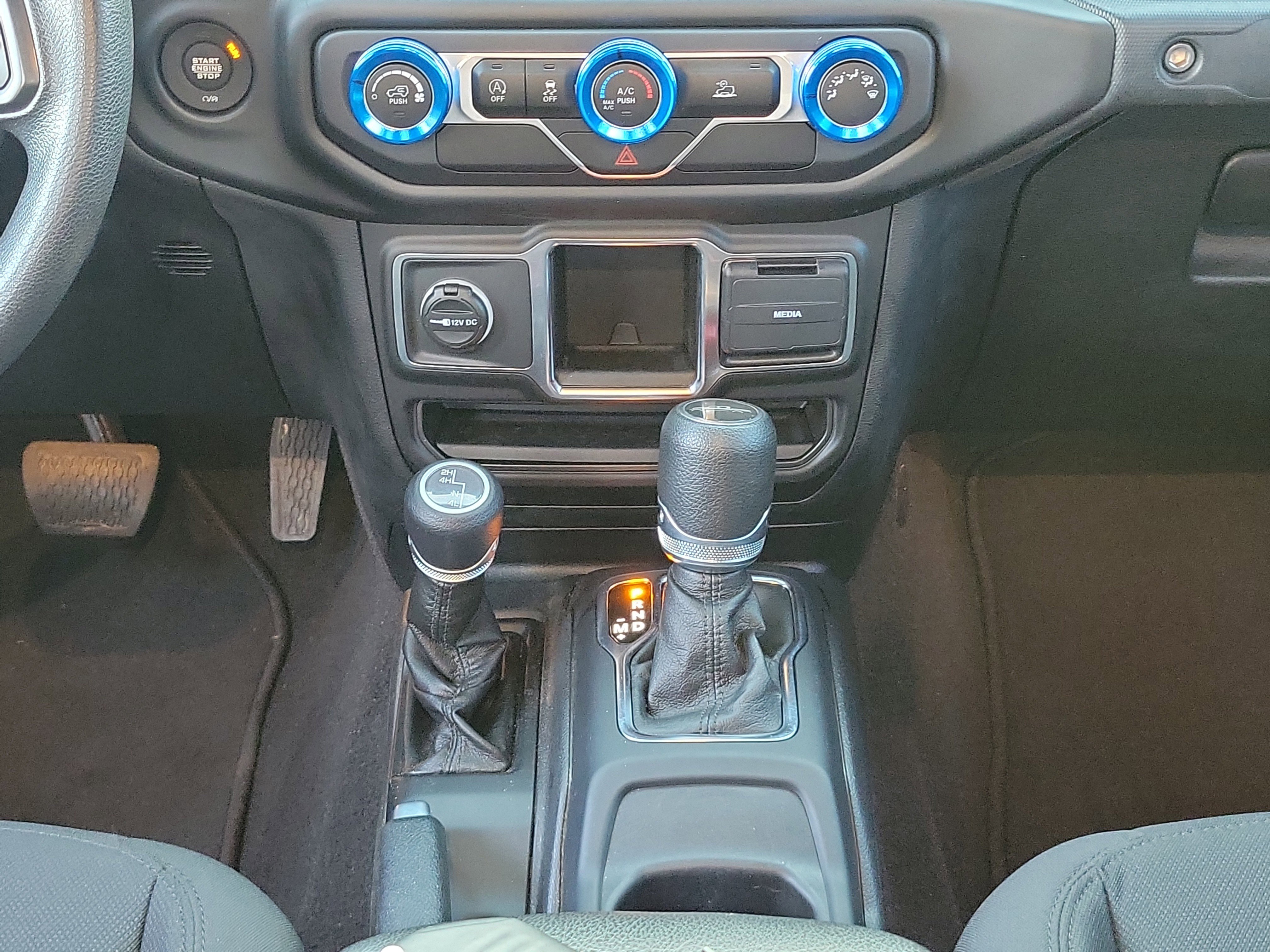 Used 2021 Jeep Gladiator Sport w/ Trailer Tow Package image 18