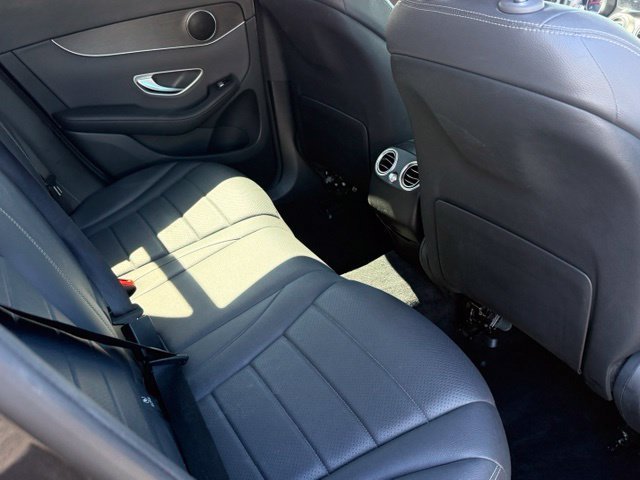 Used 2021 Mercedes-Benz GLC 300 4MATIC image 24