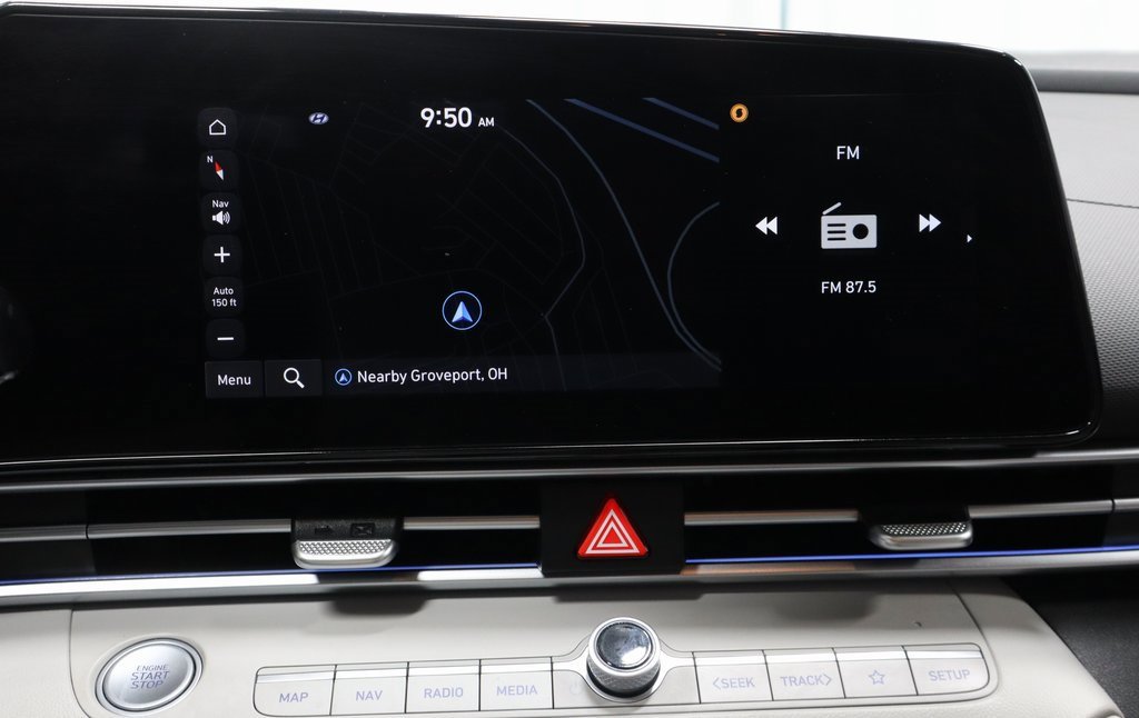 Certified 2023 Hyundai Elantra Limited image 2