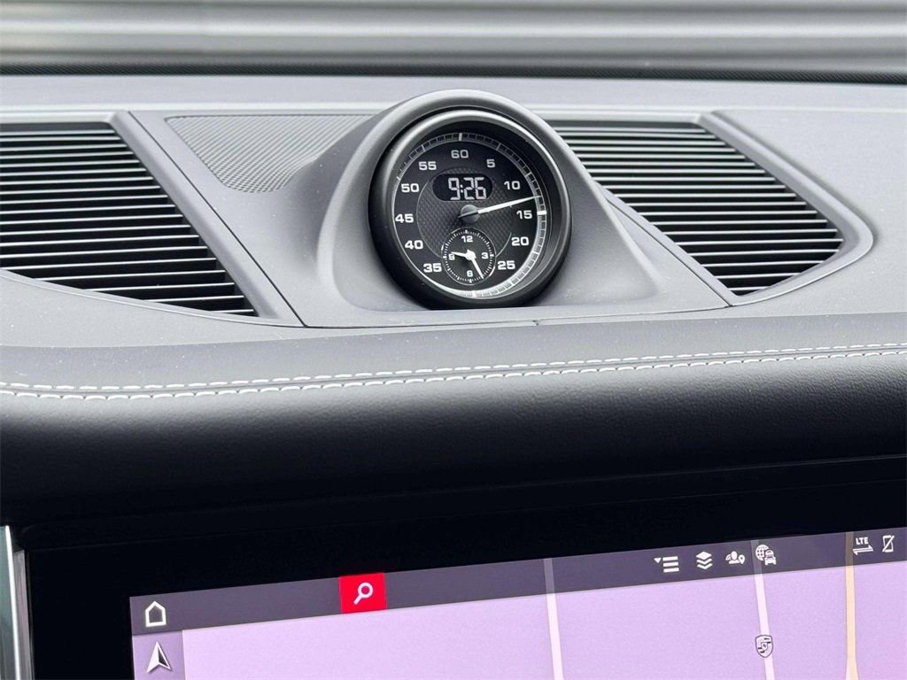 New 2026 Porsche Macan Turbo image 25