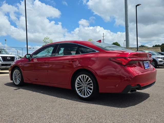 Used 2021 Toyota Avalon Limited FWD image 5