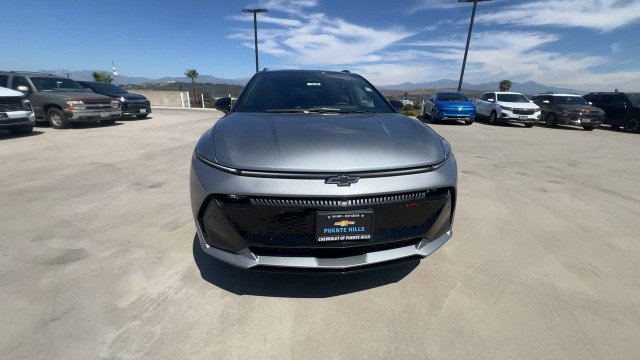 Used 2024 Chevrolet Equinox EV RS image 3