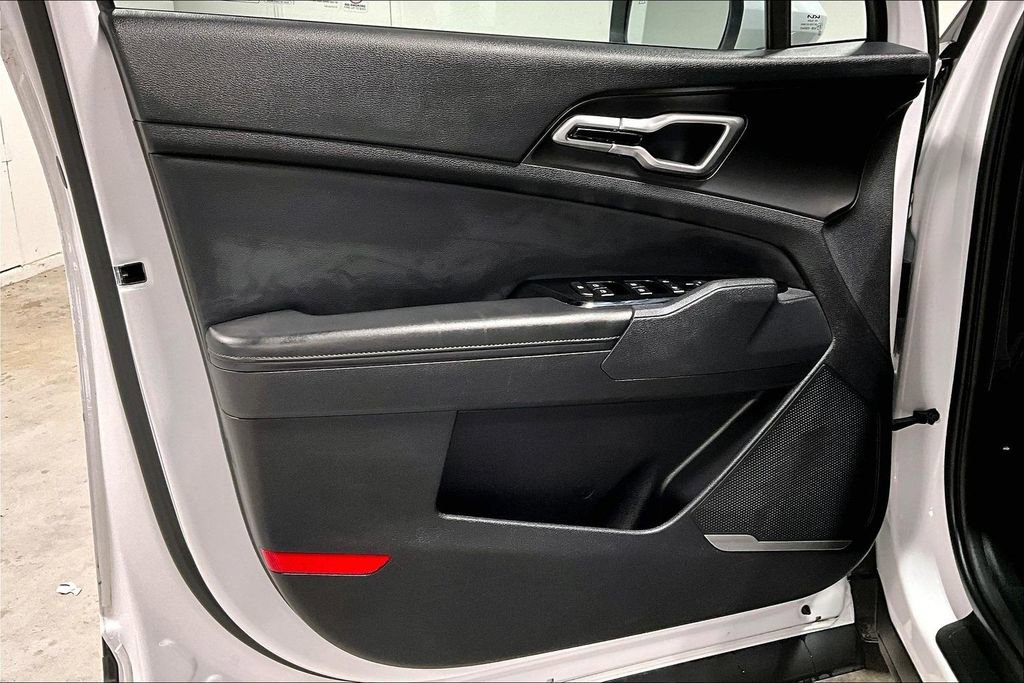 Used 2024 Kia Sportage EX image 20