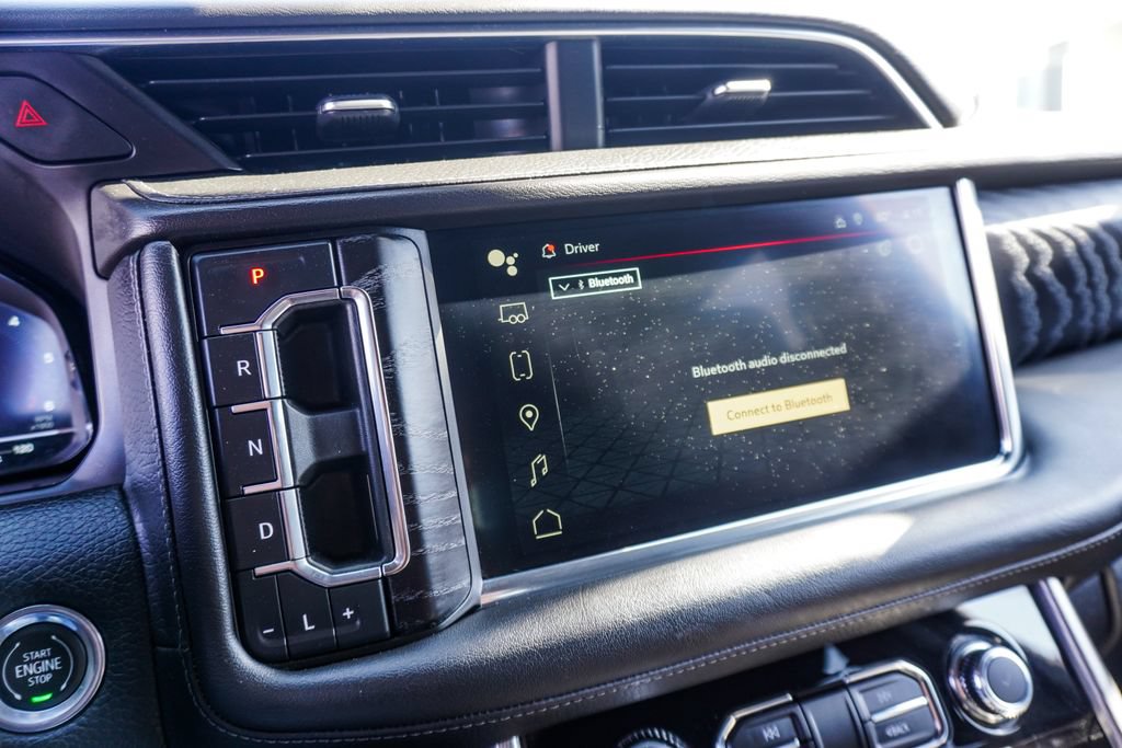 Used 2023 GMC Yukon Denali AWD/4WD image 23