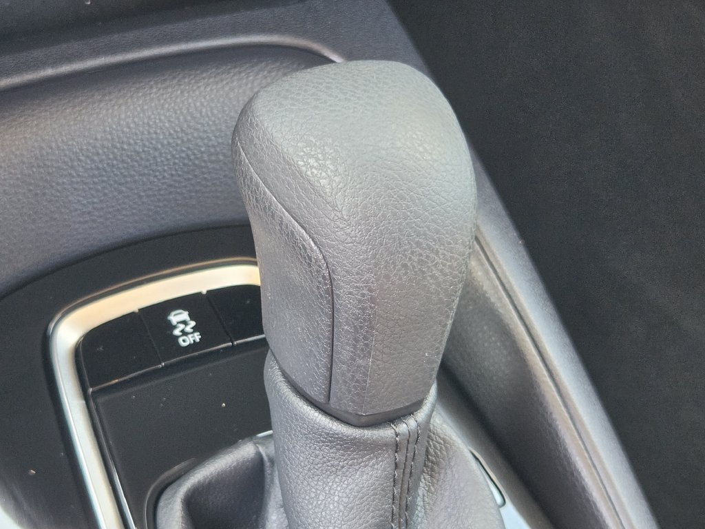 Used 2026 Toyota Corolla LE FWD image 21