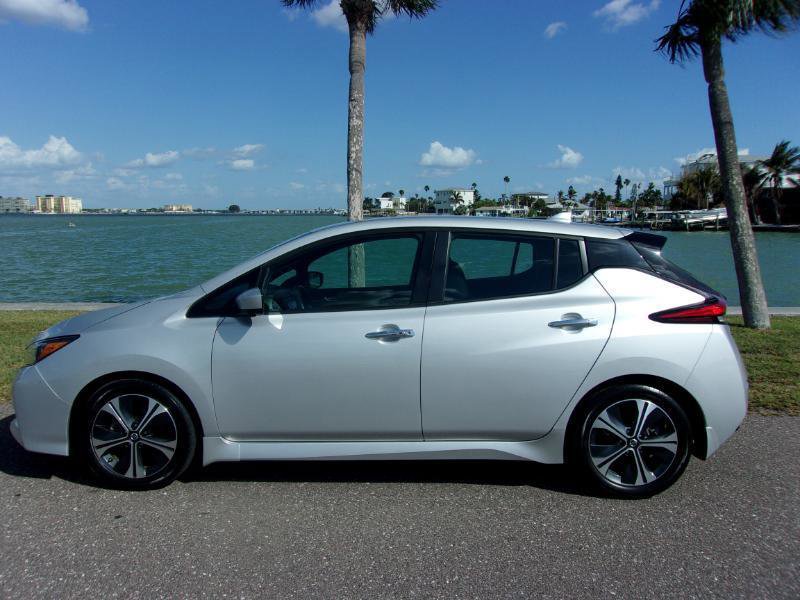 Used 2020 Nissan Leaf SV w/ SV Technology Package image 10