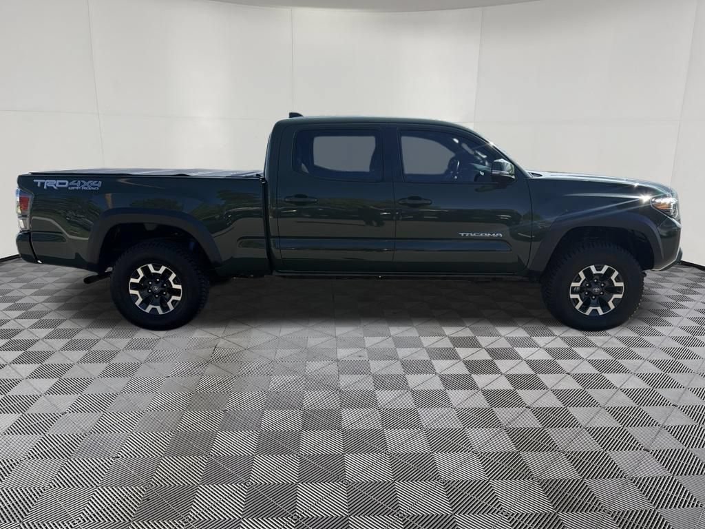 Used 2021 Toyota Tacoma TRD Off-Road w/ TRD Premium Off Road Package AWD/4WD image 10