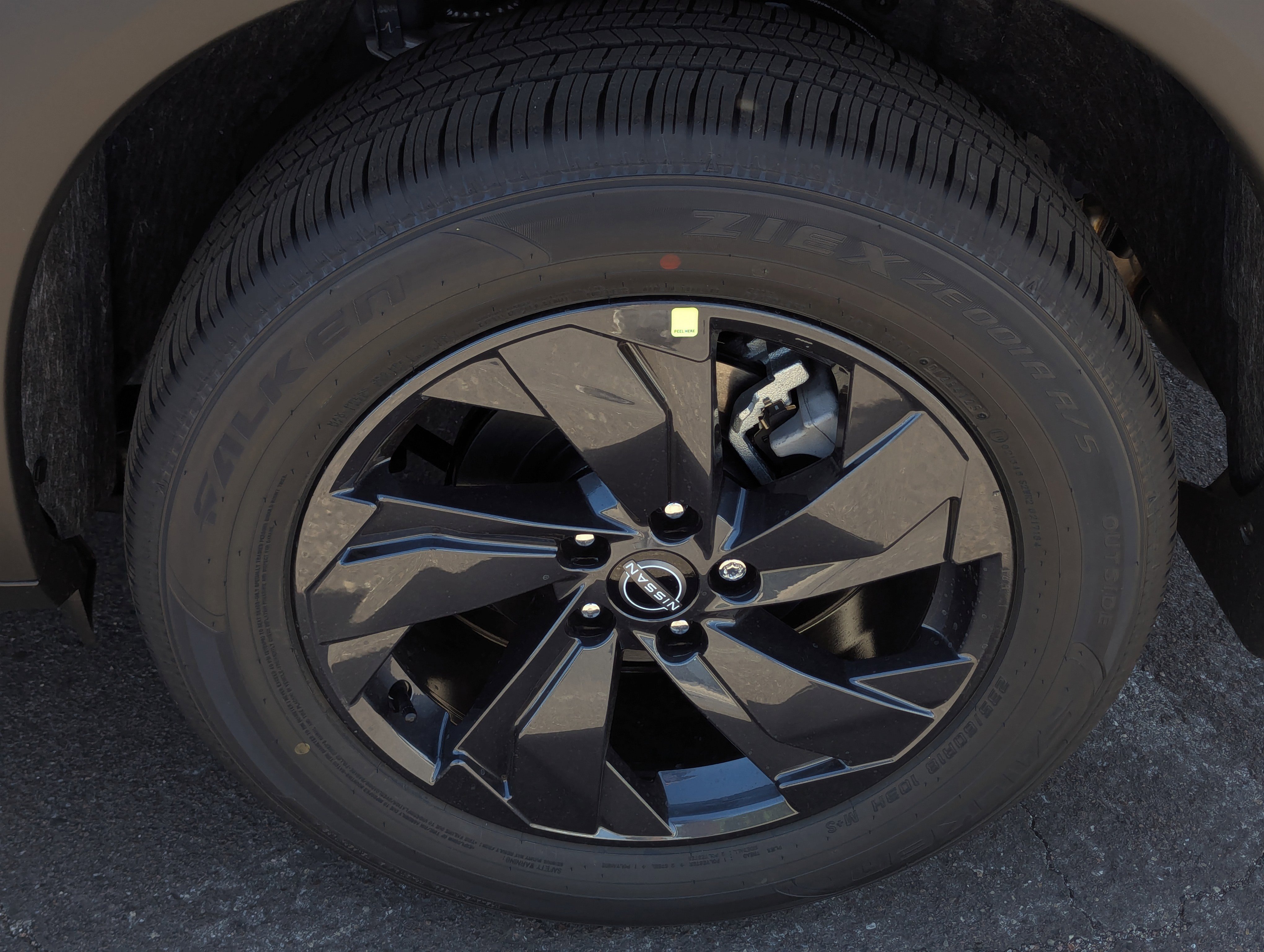 New 2026 Nissan Rogue SV image 7