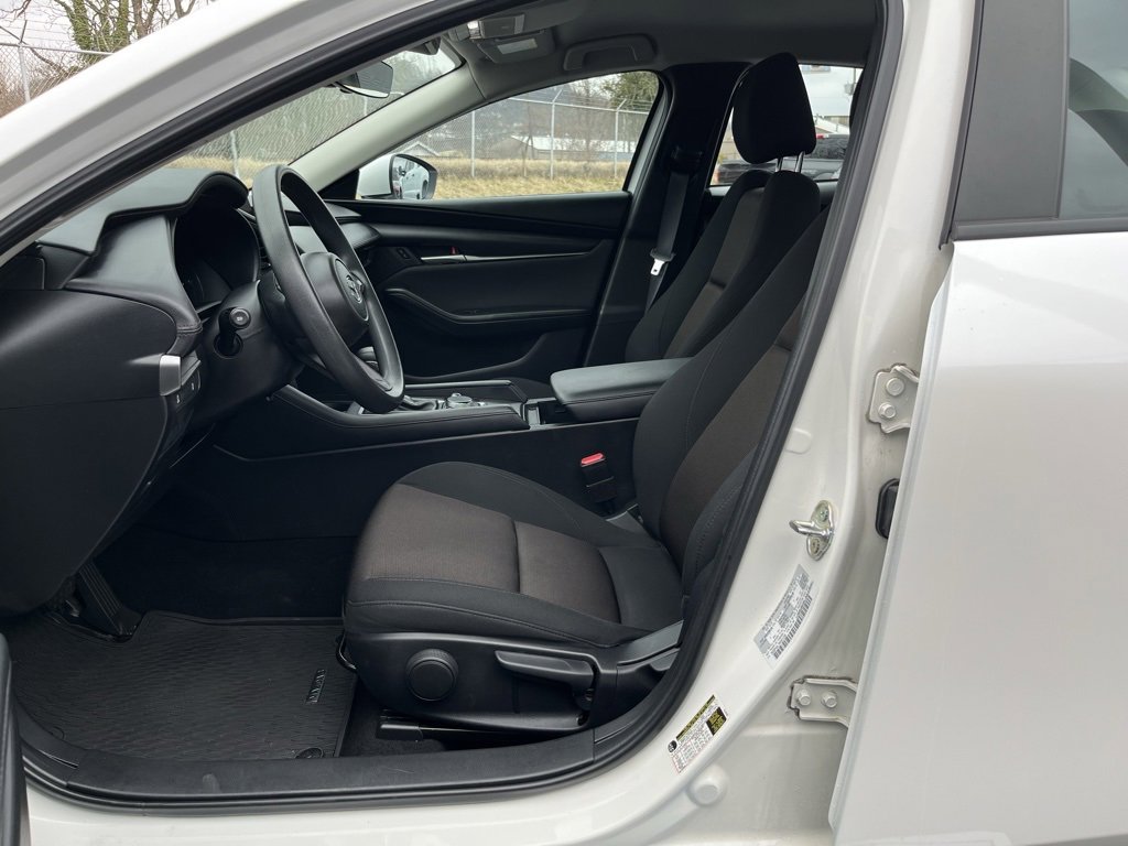 Used 2022 MAZDA MAZDA3 s image 25