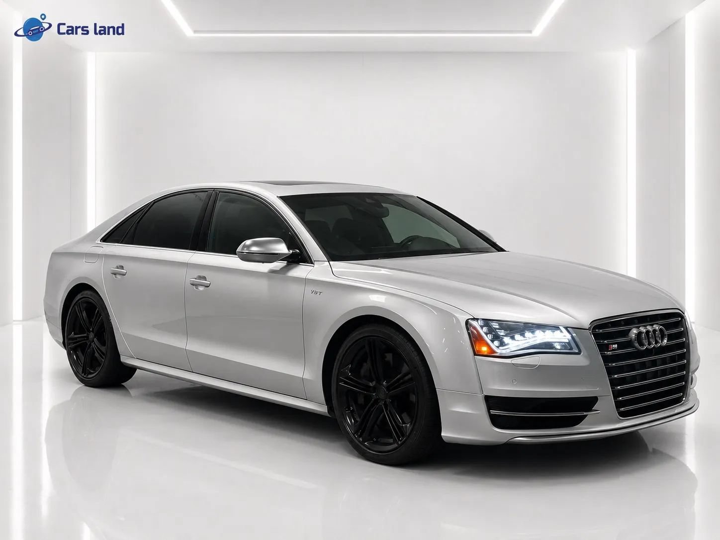 Used 2013 Audi S8 AWD/4WD image 2