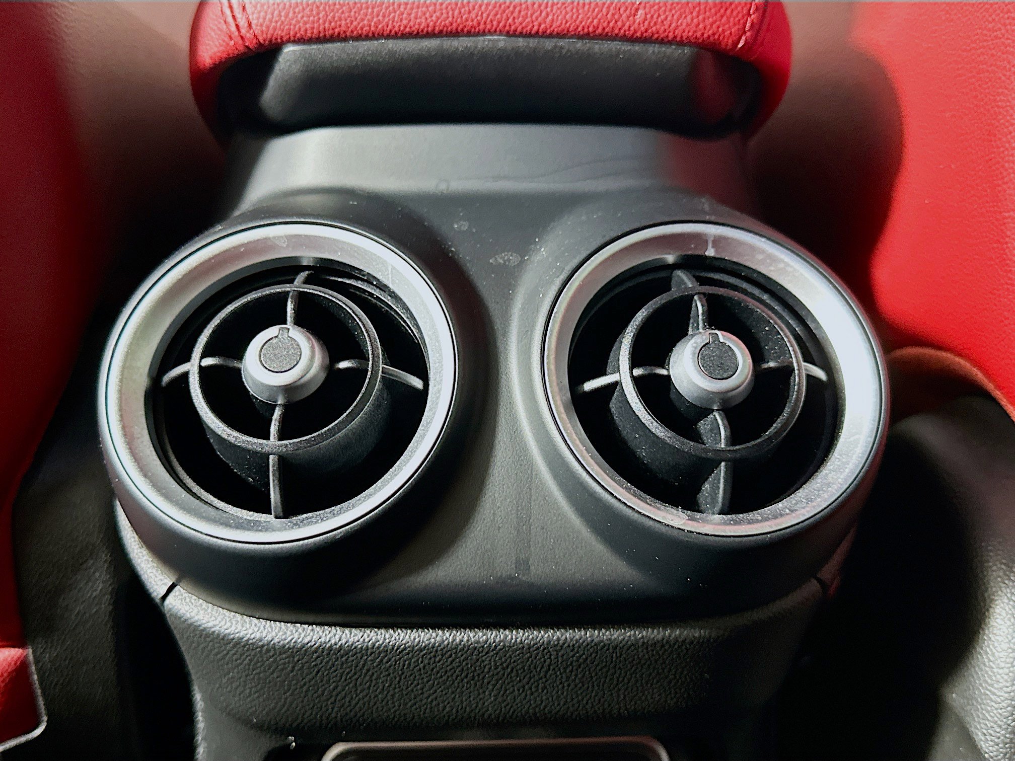 Used 2023 Alfa Romeo Stelvio Sprint RWD image 28