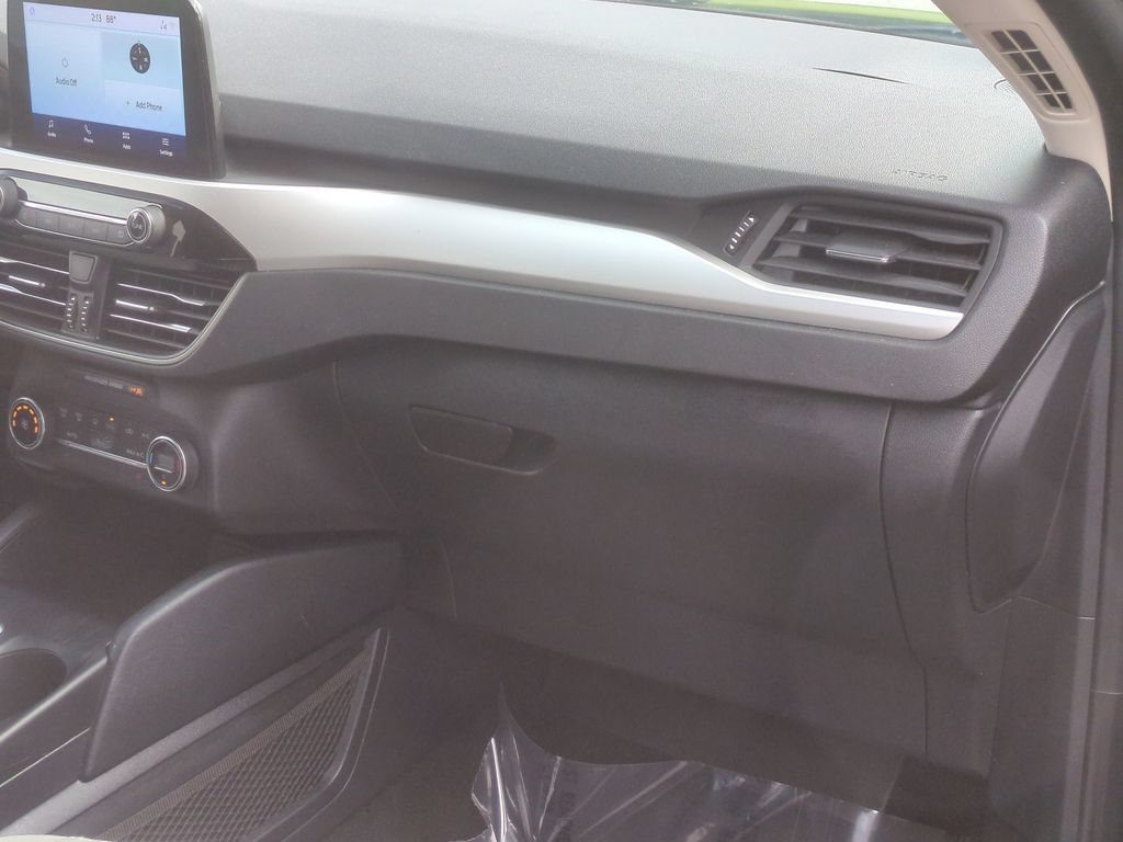 Used 2020 Ford Escape SE FWD image 18
