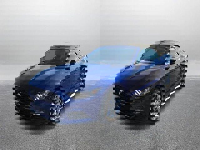 Used 2016 Ford Mustang Convertible image 1