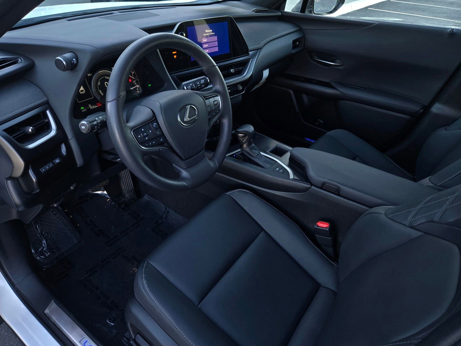 Used 2024 Lexus UX 250h FWD image 8